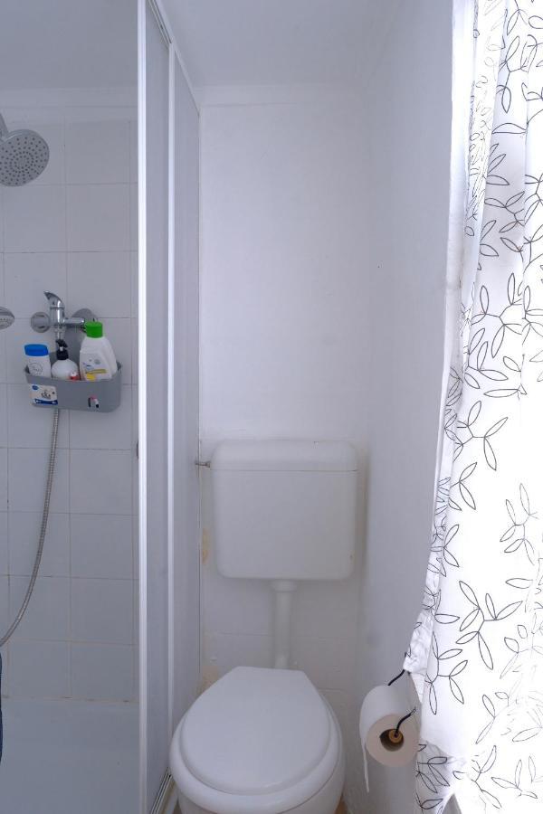 Beco Das Canas Apartment Lisbon Bagian luar foto